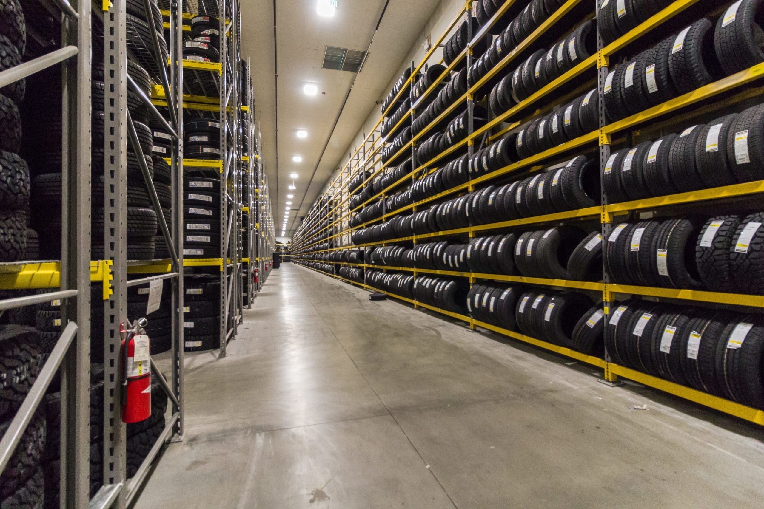 Tire installation work photo